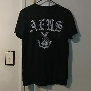 American Eagle Outfitters black short sleeve